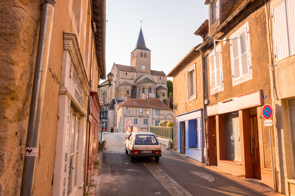 Vue de l'église Notre-Dame de Montmorillon en Poitou © Loic Lagarde