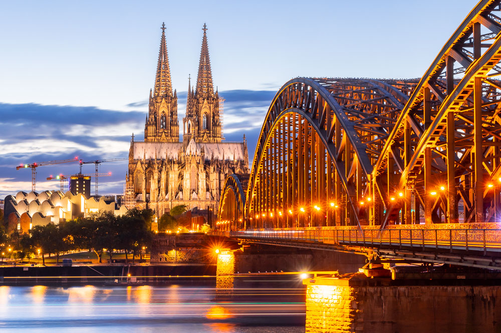 Chevet de la cathédrale de Cologne ou Kölner Dom et pont Hohenzollern - UNESCO Germany Allemagne © Loic Lagarde 2022
